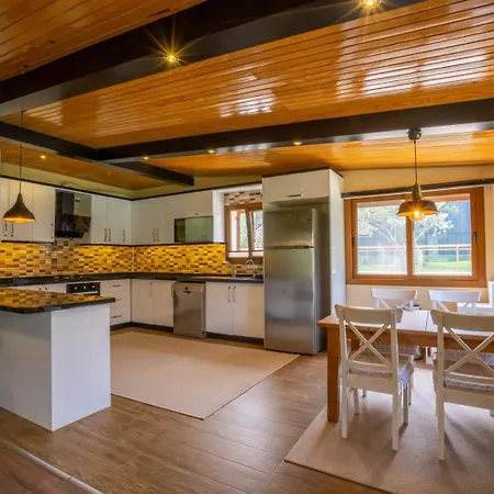 Alegorri Homes Couette-café *