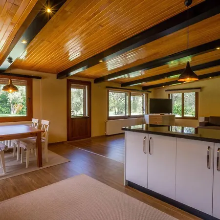 Alegorri Homes Bed & Breakfast